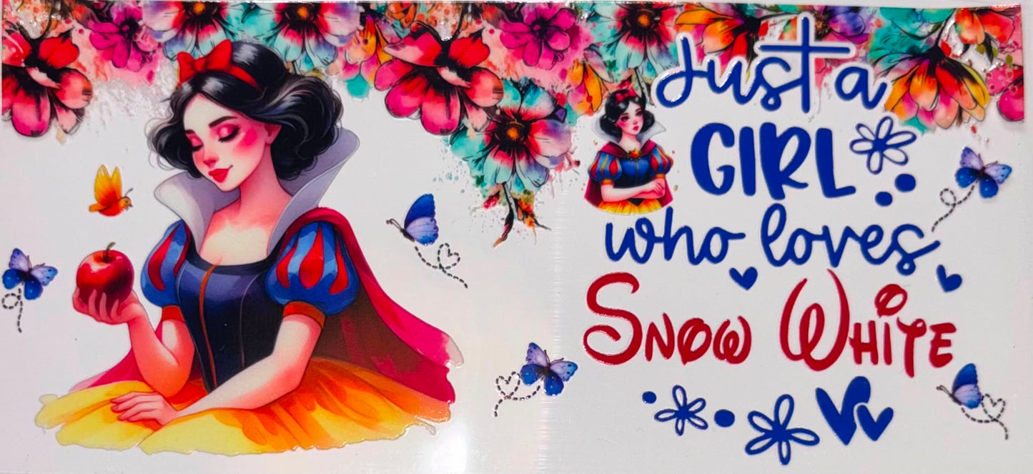 JUST A GIRL WHO LOVES SNOW WHITE