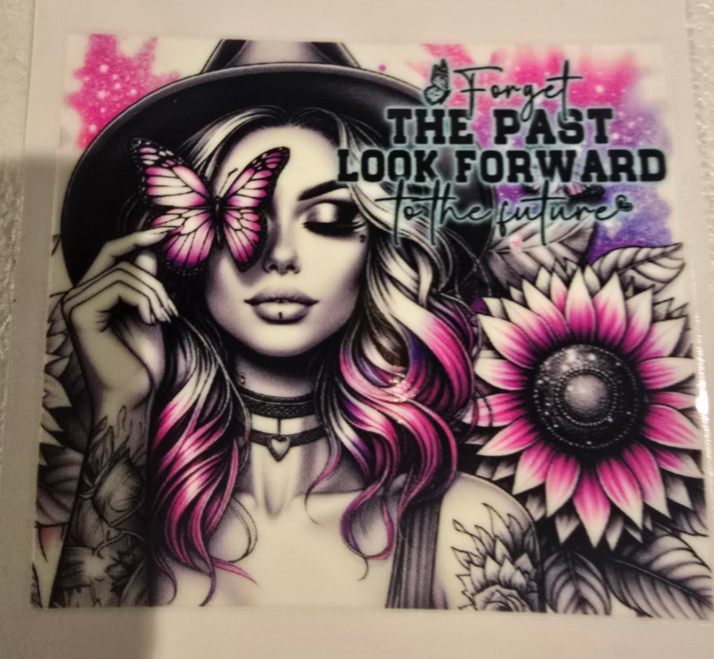 TATTOO FLOWER GIRL LOOK FORWARD